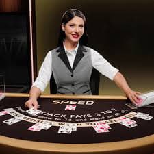 User mempersiapkan diri untuk bermain live casino di platform online terpercaya violin88